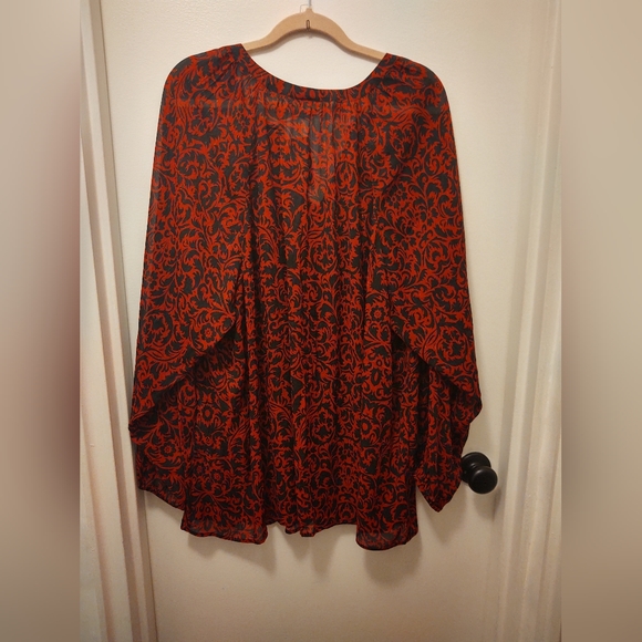 Torrid Crinkle Chiffon Peasant Blouse- Fleur Pattern - Picture 4 of 7